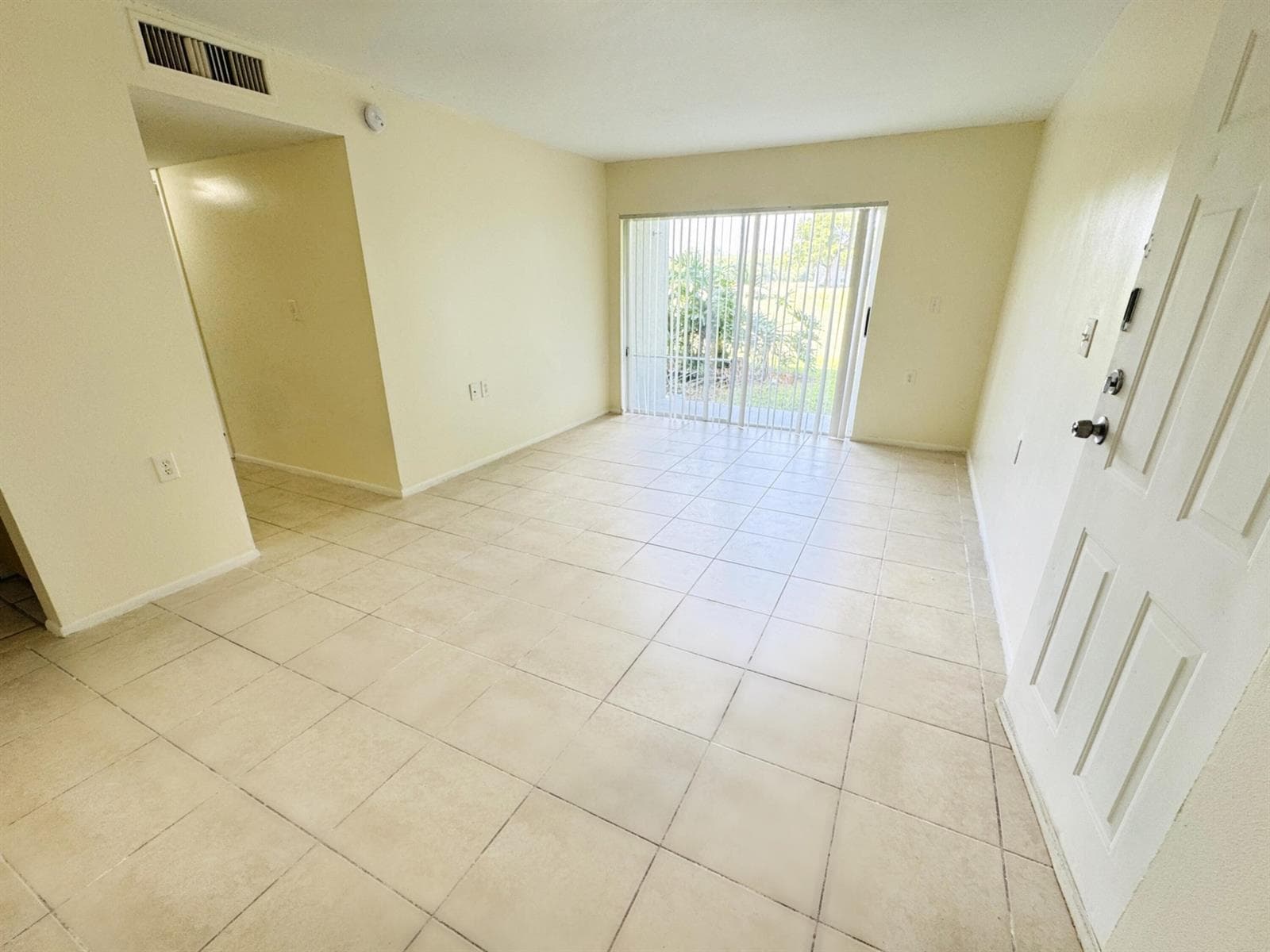 1101 N Benoist Farms Road # 106, West Palm Beach, FL 33411