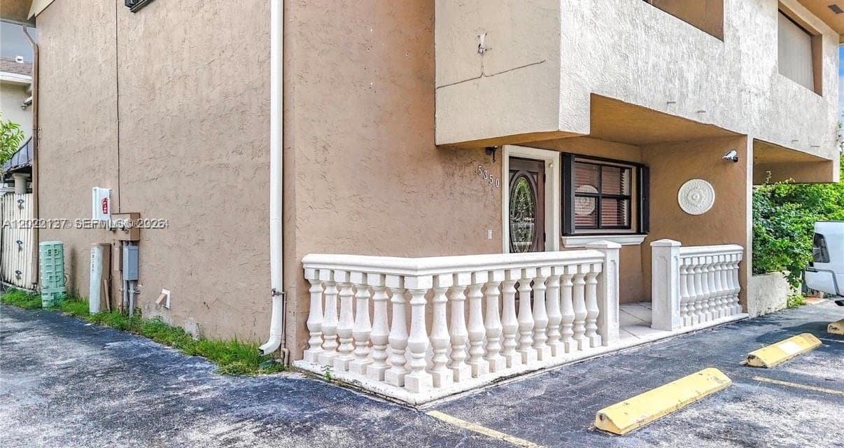 5350 W 26th Ave # 118, Hialeah, FL 33016 — zdjęcie 3