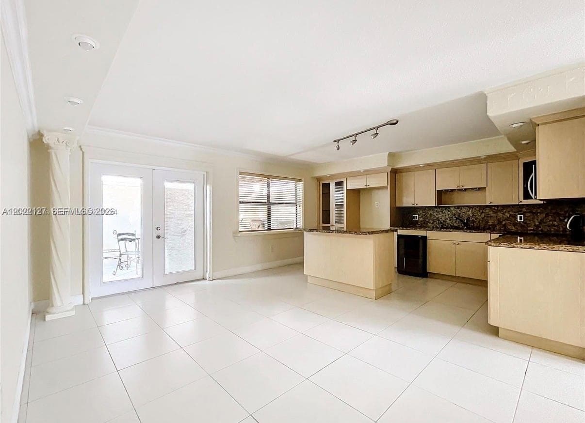 5350 W 26th Ave # 118, Hialeah, FL 33016 — zdjęcie 5