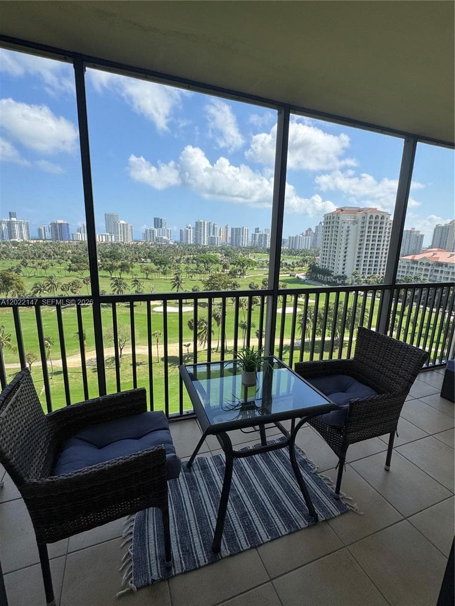 20335 W Country Club Dr # 1205, Aventura, FL 33180 — zdjęcie 3