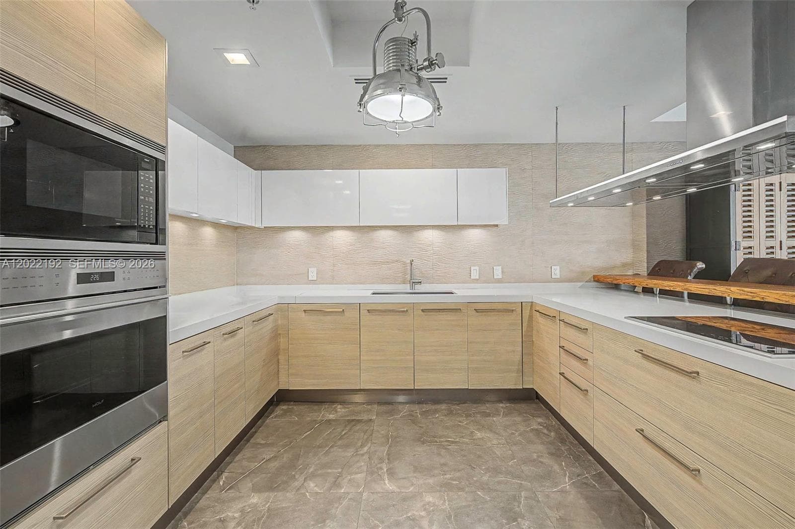 17111 Biscayne Blvd # 1405/07, North Miami Beach, FL 33160 — zdjęcie 2