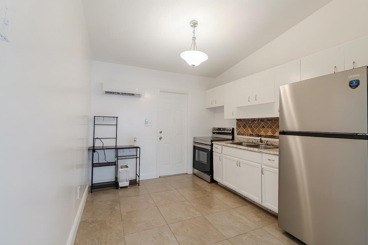 630 NW 15th Terrace # 1-2, Fort Lauderdale, FL 33311 — zdjęcie 3