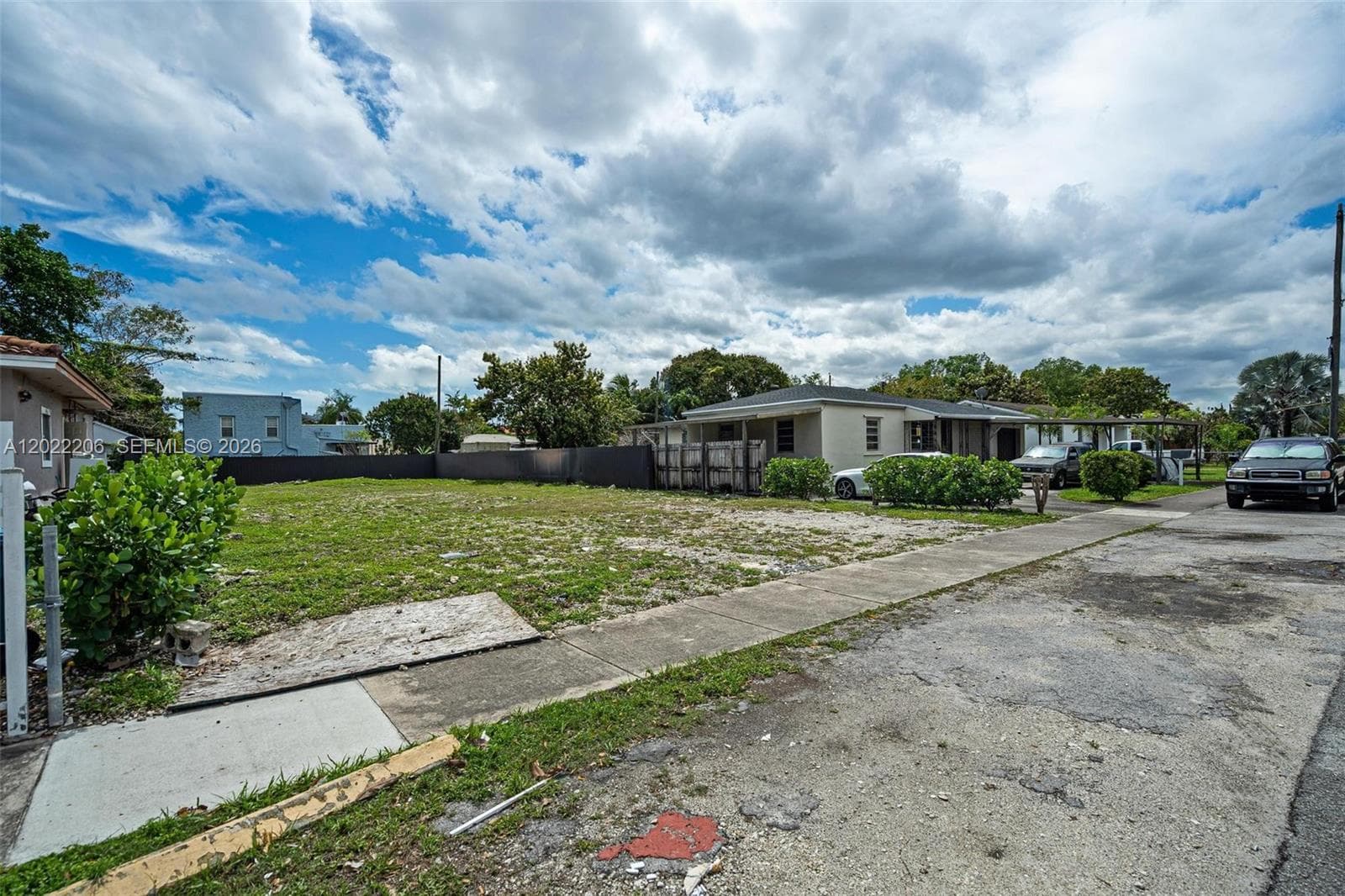 3056 SW 13th St, Miami, FL 33145 — zdjęcie 2