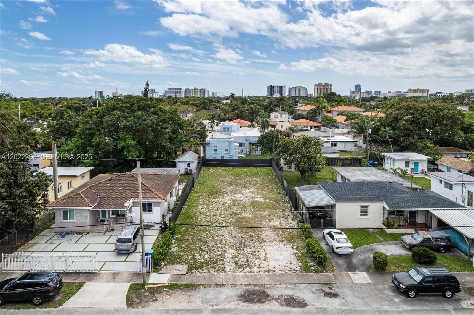 3056 SW 13th St, Miami, FL 33145 — zdjęcie 3