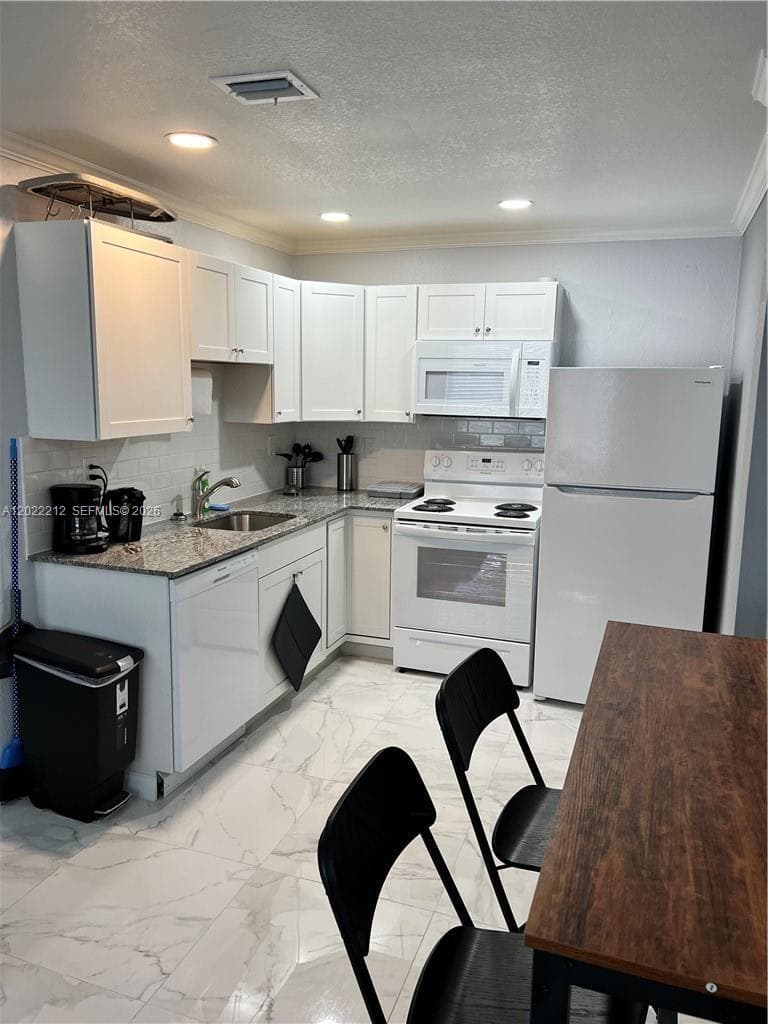 2240 Simms St, Hollywood, FL 33020 — zdjęcie 3