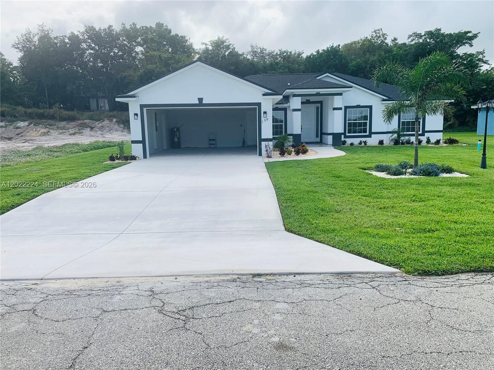 120 CLINTON AVENUE, Lake Placid, FL 33852 — zdjęcie 3