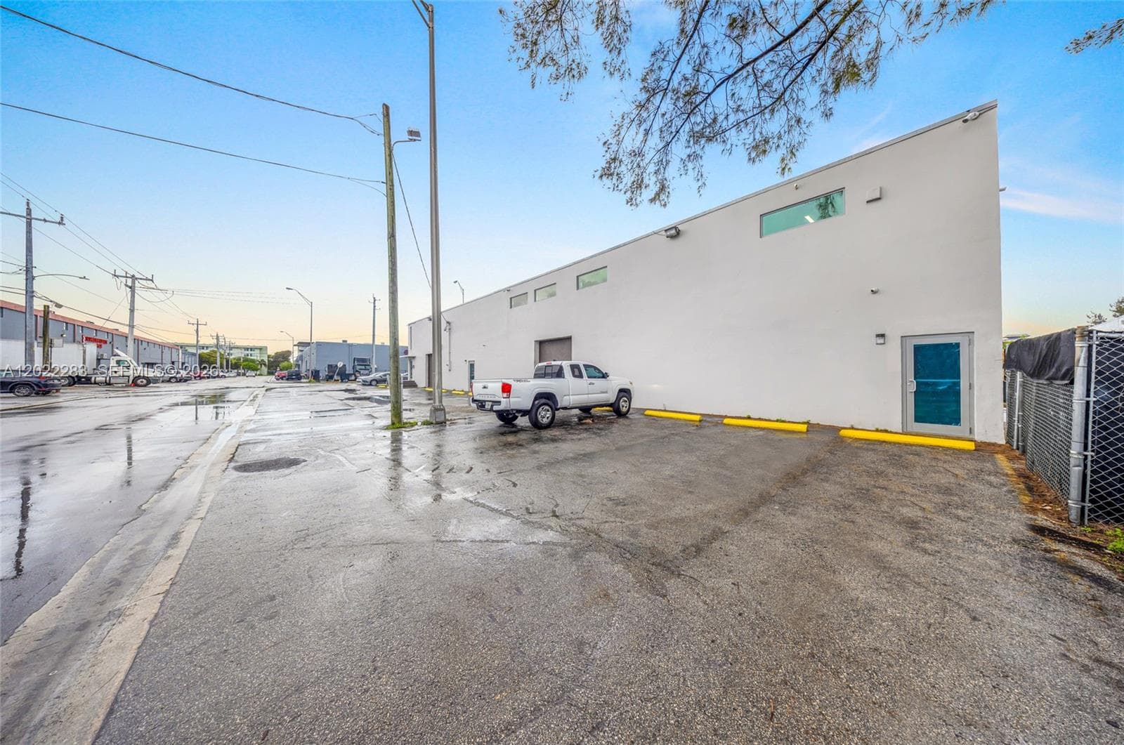 7550 W 2nd Ct, Hialeah, FL 33014 — zdjęcie 2
