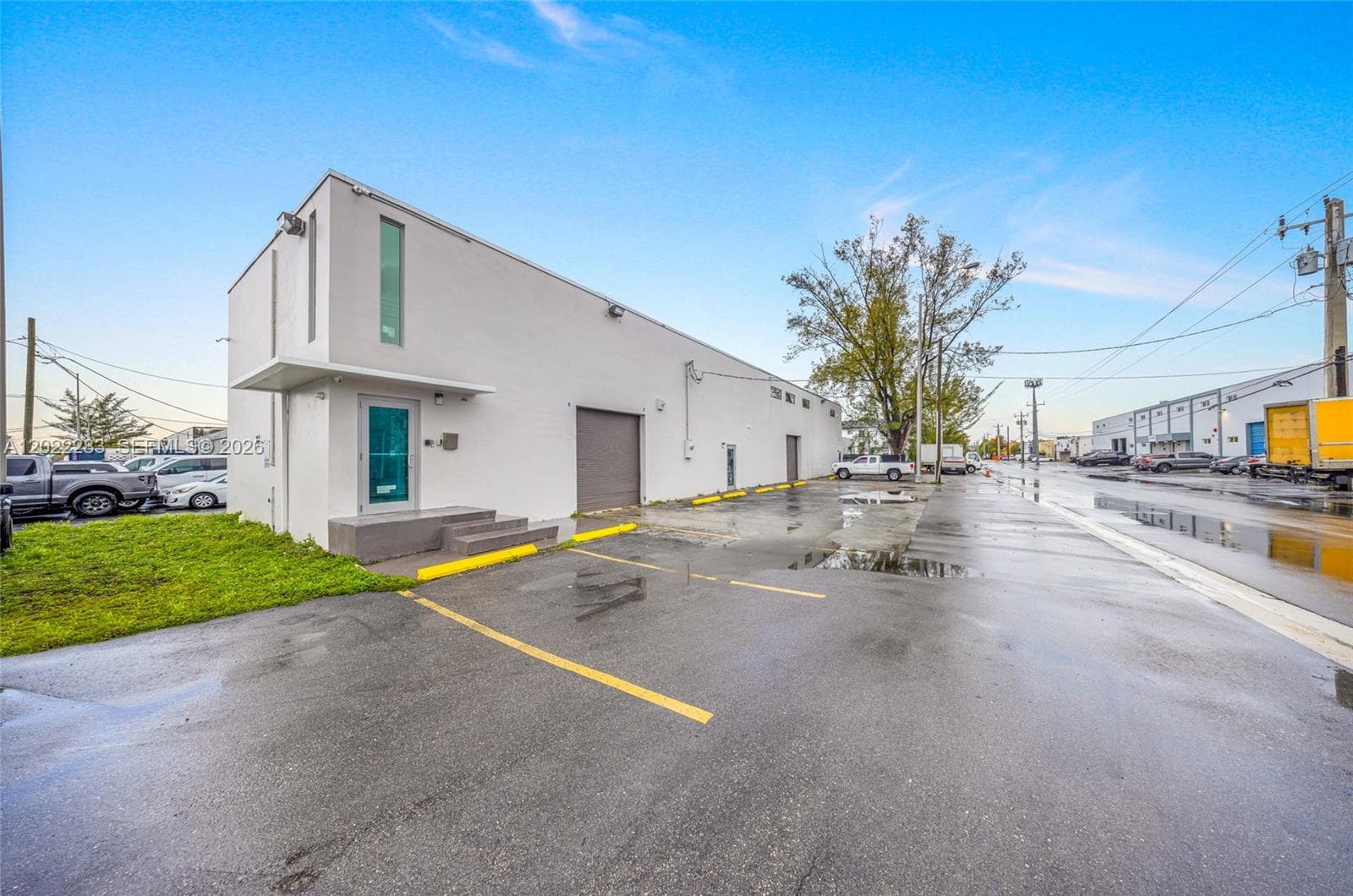 7550 W 2nd Ct, Hialeah, FL 33014