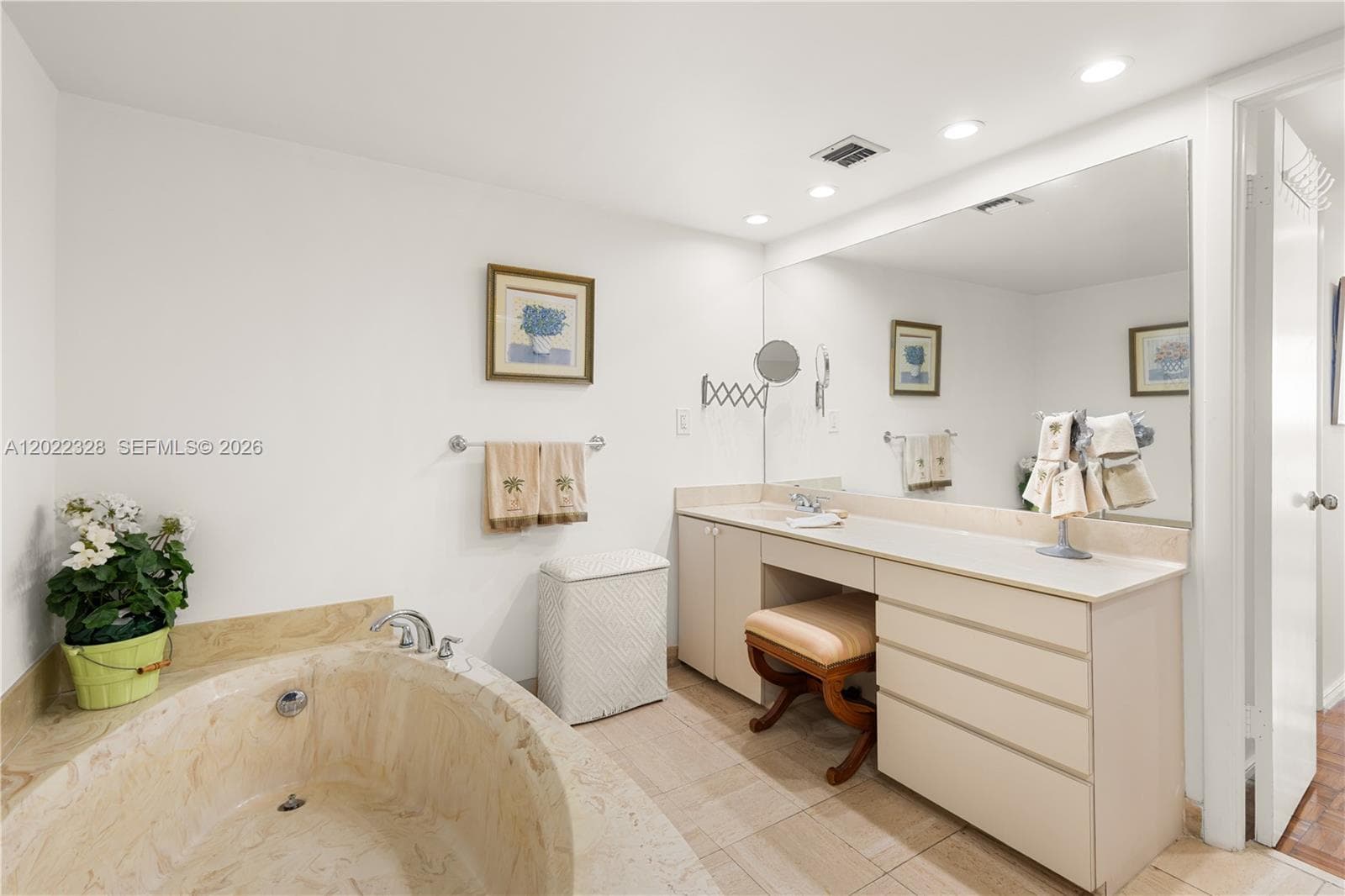 210 Sea View Dr # 611, Key Biscayne, FL 33149 — zdjęcie 5