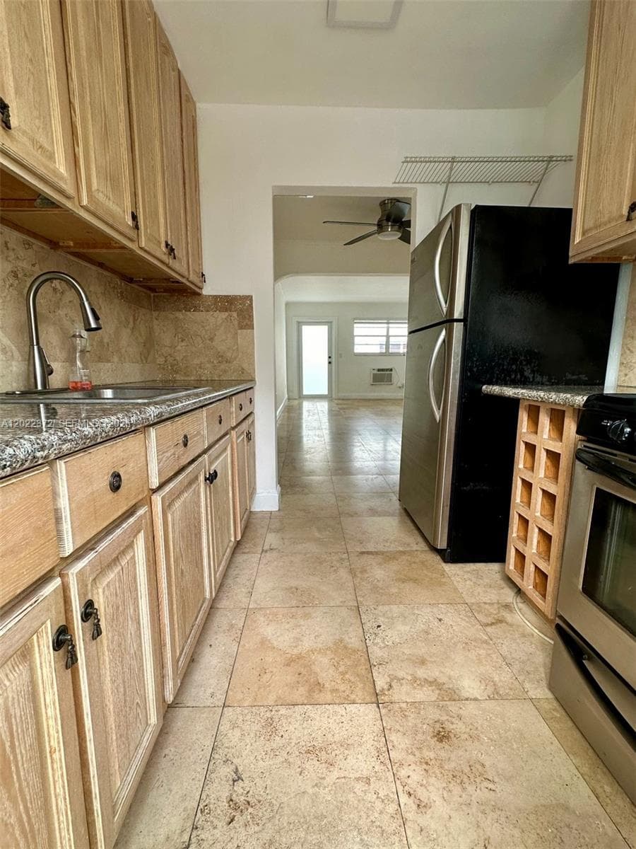 1231 Pennsylvania Ave # 9, Miami Beach, FL 33139 — zdjęcie 2