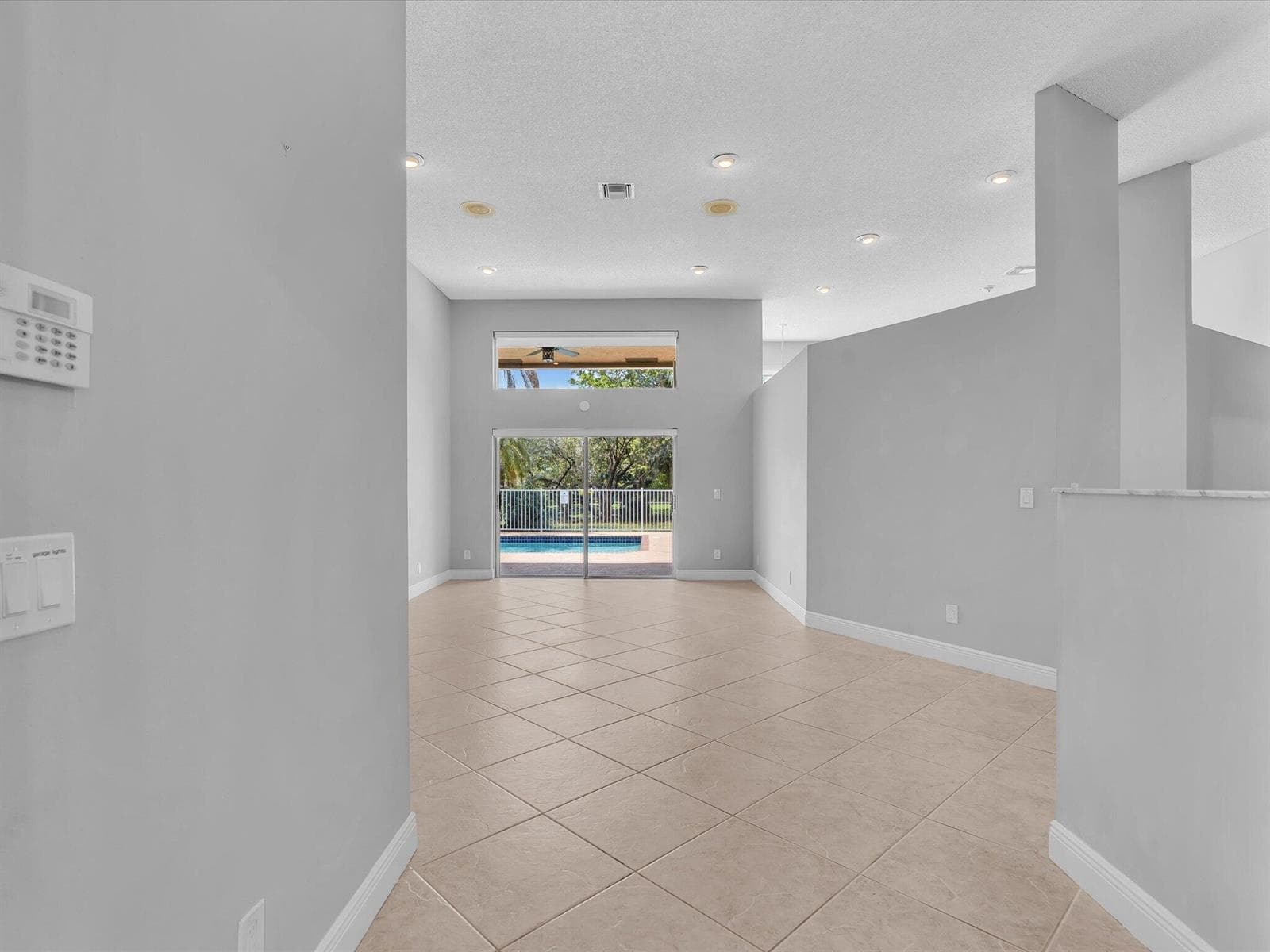 10434 NW 6th Court, Coral Springs, FL 33071 — zdjęcie 4