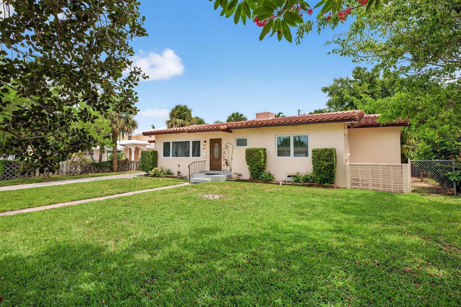 283 Imperial Lane, Lauderdale By The Sea, FL 33308 — zdjęcie 2