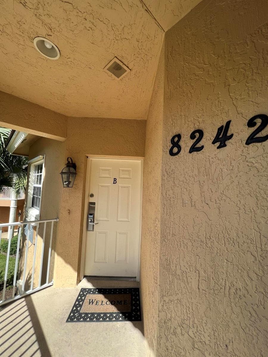 8242 Mulligan Circle # B, Port St. Lucie, FL 34986 — zdjęcie 2