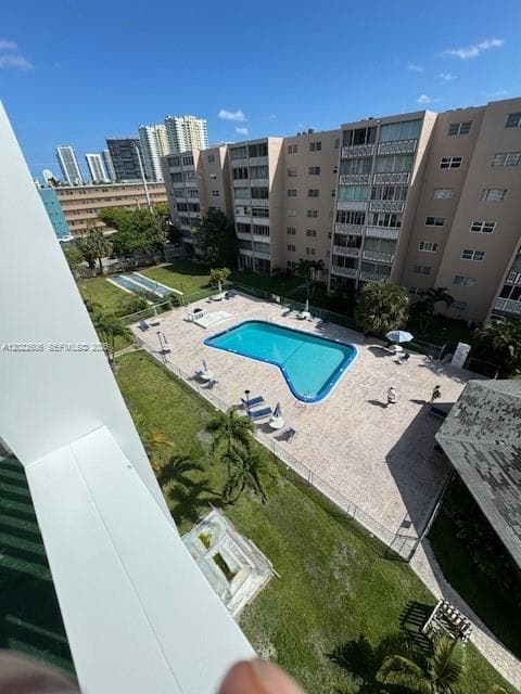 319 NE 14th Ave # 607, Hallandale Beach, FL 33009 — zdjęcie 3