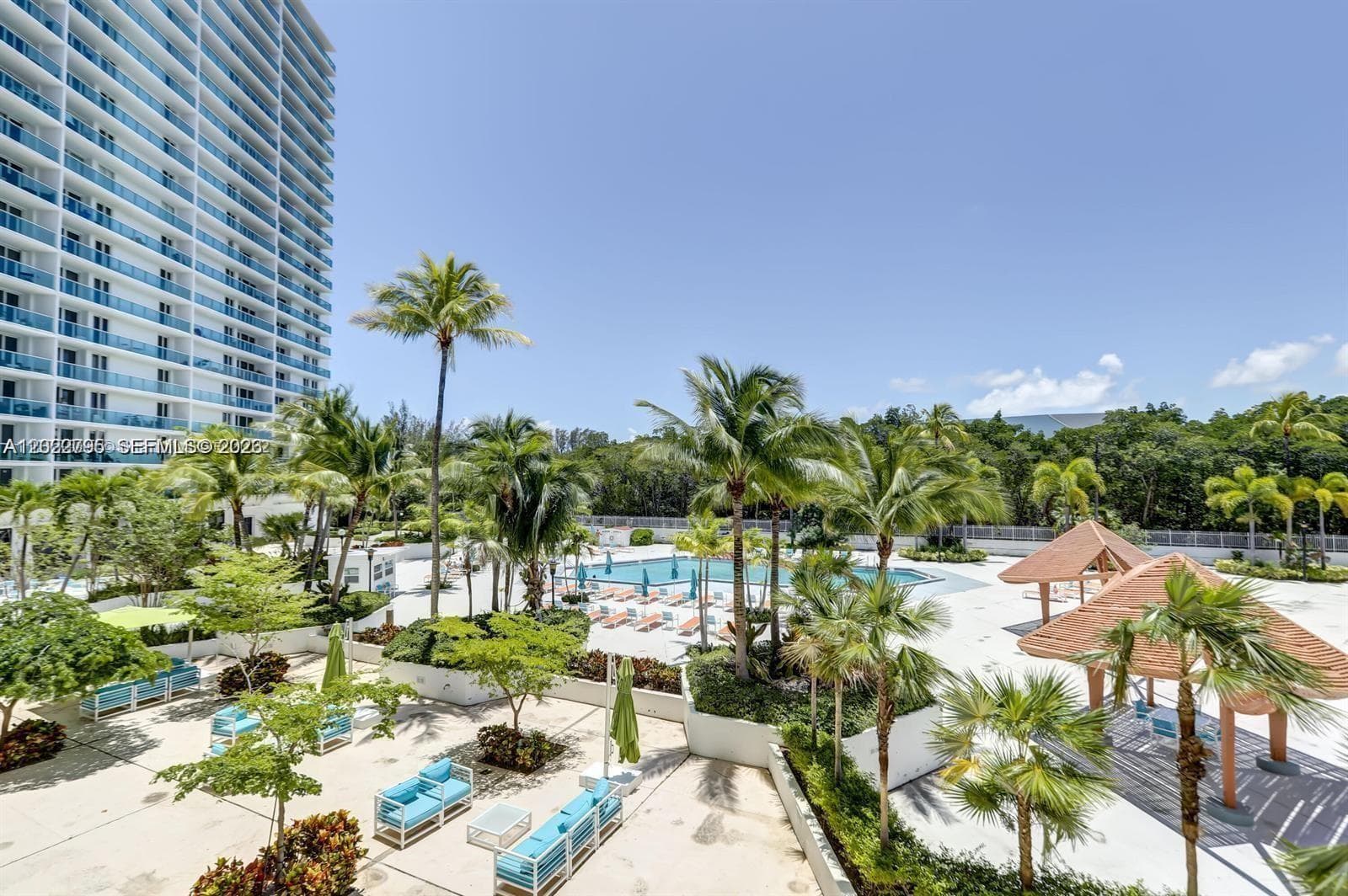 100 Bayview Dr # 208, Sunny Isles Beach, FL 33160 — zdjęcie 3