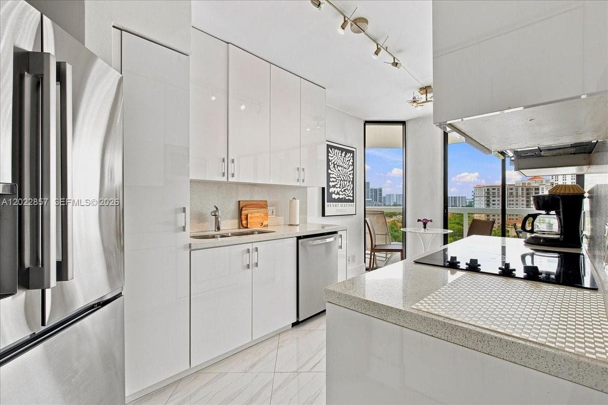 20185 E Country Club Dr # 1104, Aventura, FL 33180 — zdjęcie 4