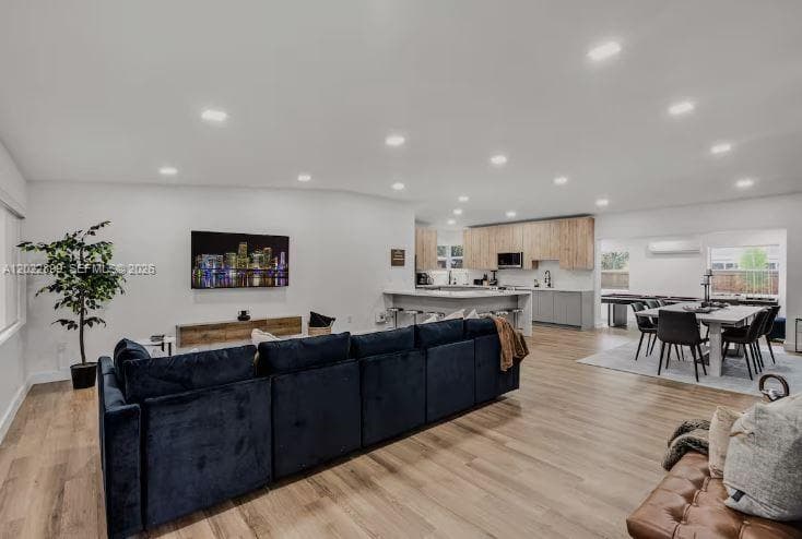 17621 NE 7th Ave, Miami, FL 33162 — zdjęcie 2