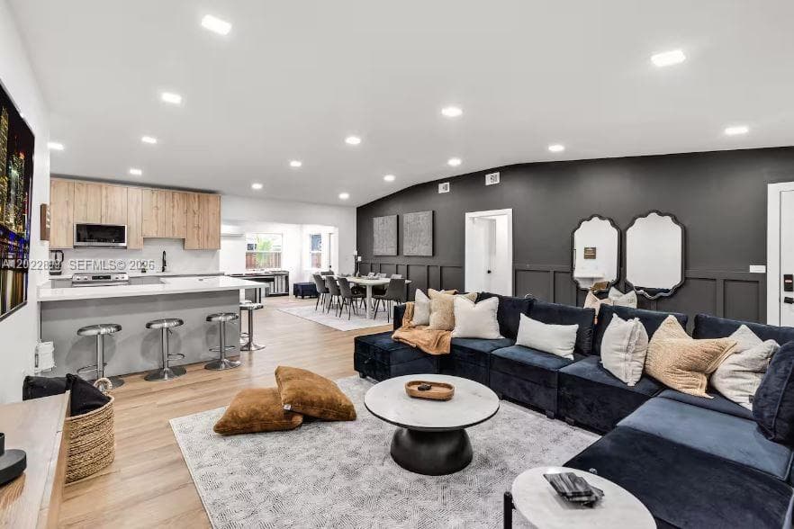 17621 NE 7th Ave, Miami, FL 33162 — zdjęcie 5