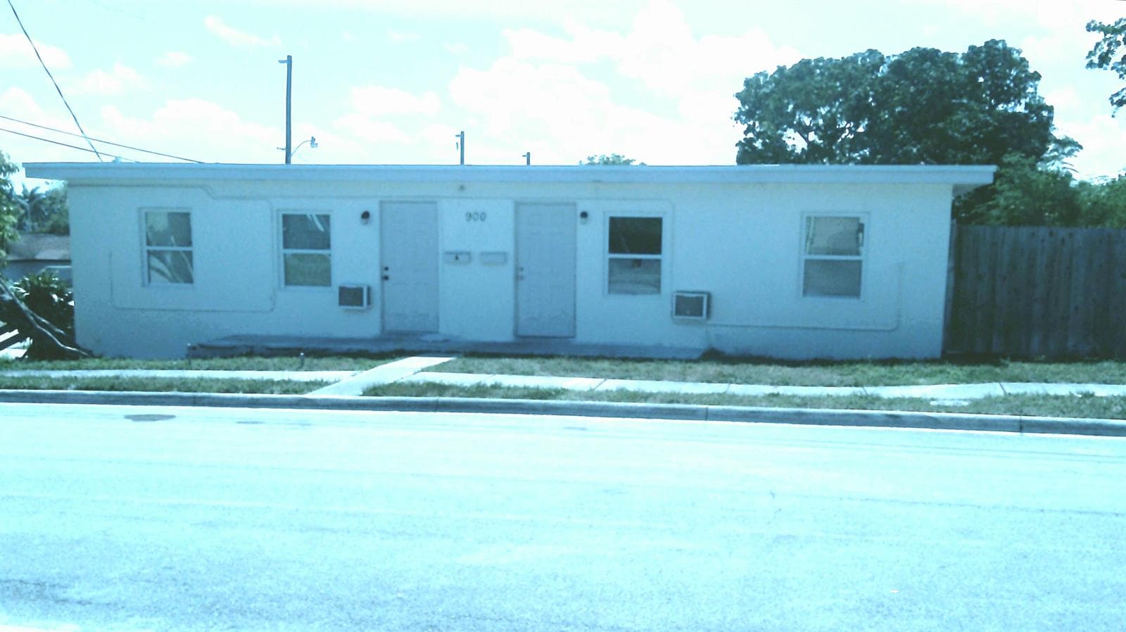900 W 9th Street, Riviera Beach, FL 33404 — zdjęcie 2