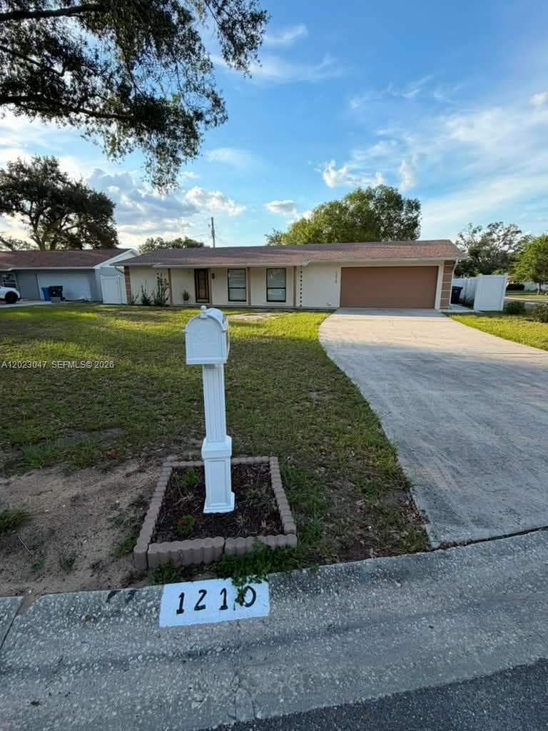 1210 BRANDA VISTA DR, Brandon, FL 33510 — zdjęcie 2
