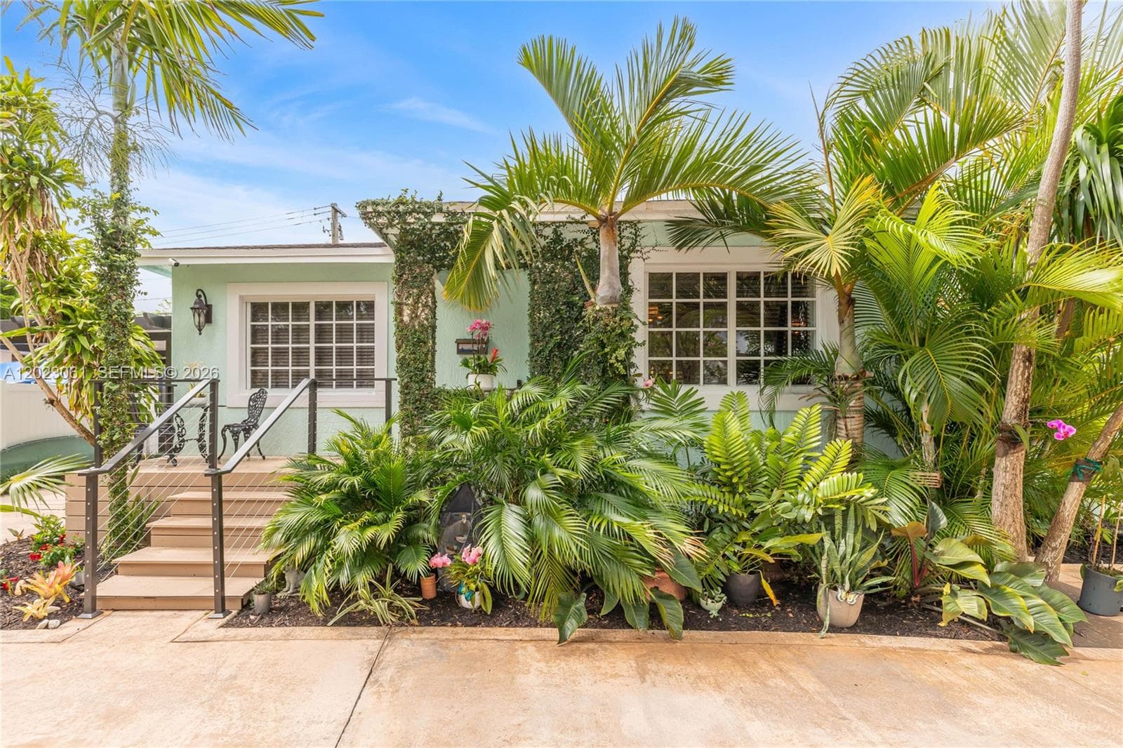 6520 SW 16th Ter, West Miami, FL 33155