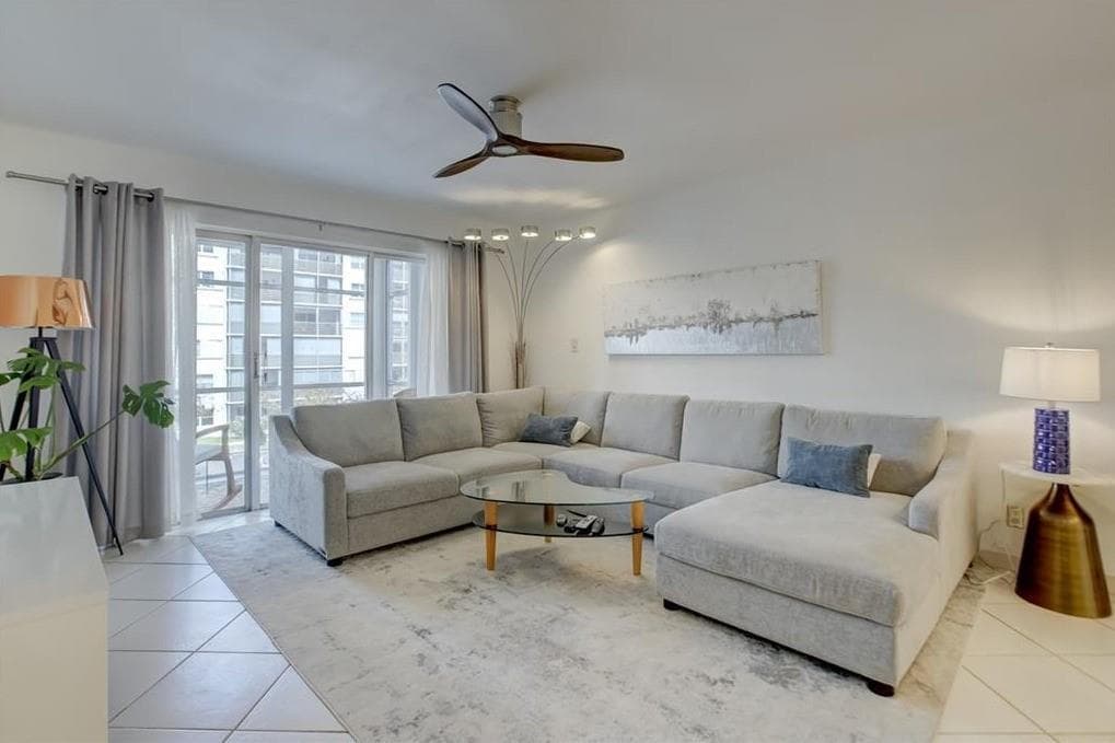 3020 NE 16th Avenue # 304, Oakland Park, FL 33334 — zdjęcie 3