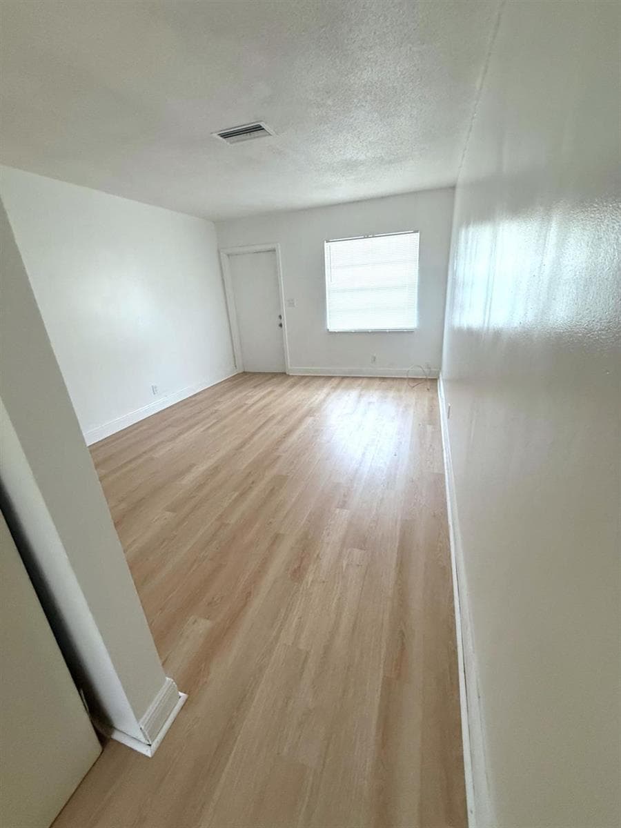 4130 NW 31st Terrace # 1, Lauderdale Lakes, FL 33309 — zdjęcie 4