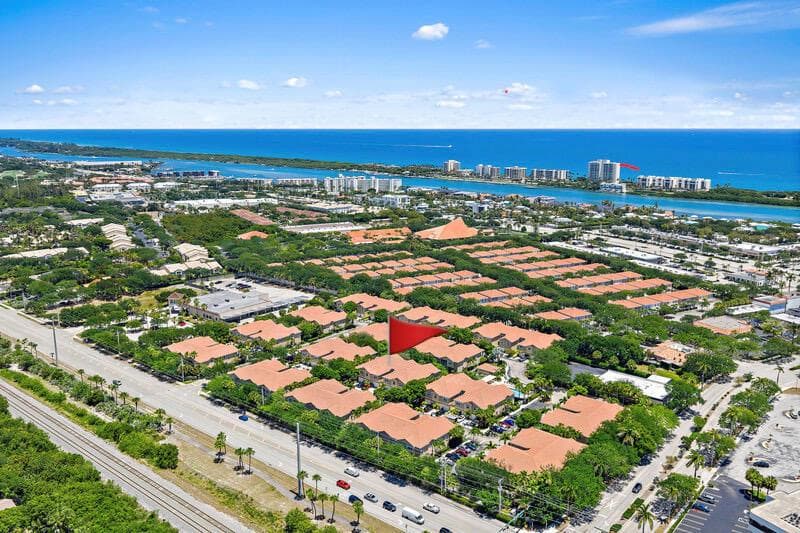 114 Lighthouse Circle # Unit C, Tequesta, FL 33469 — zdjęcie 3