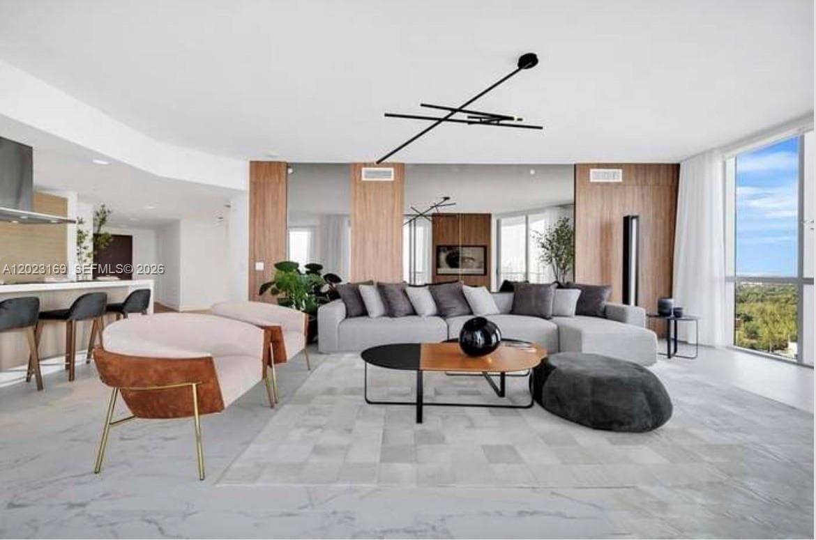 17111 Biscayne Blvd # 2209, North Miami Beach, FL 33160 — zdjęcie 5