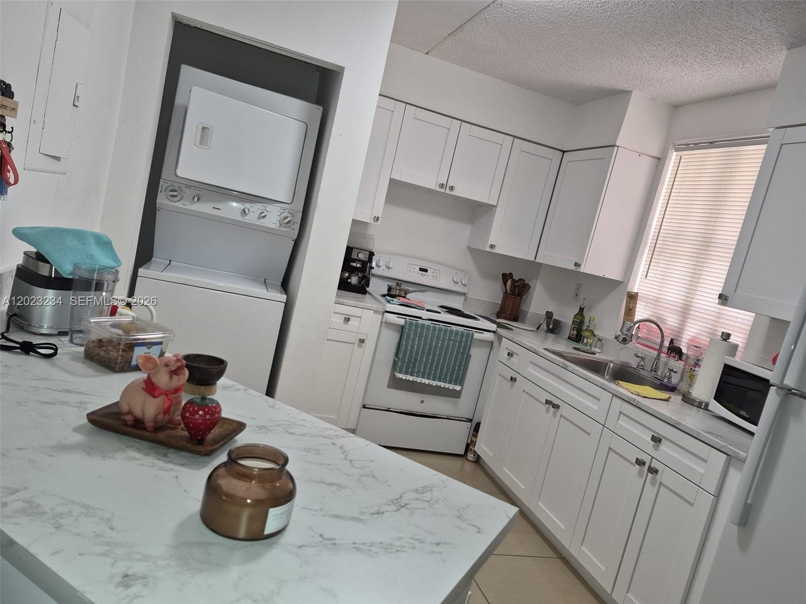 6195 NW 186th St # 106, Hialeah, FL 33015 — zdjęcie 2