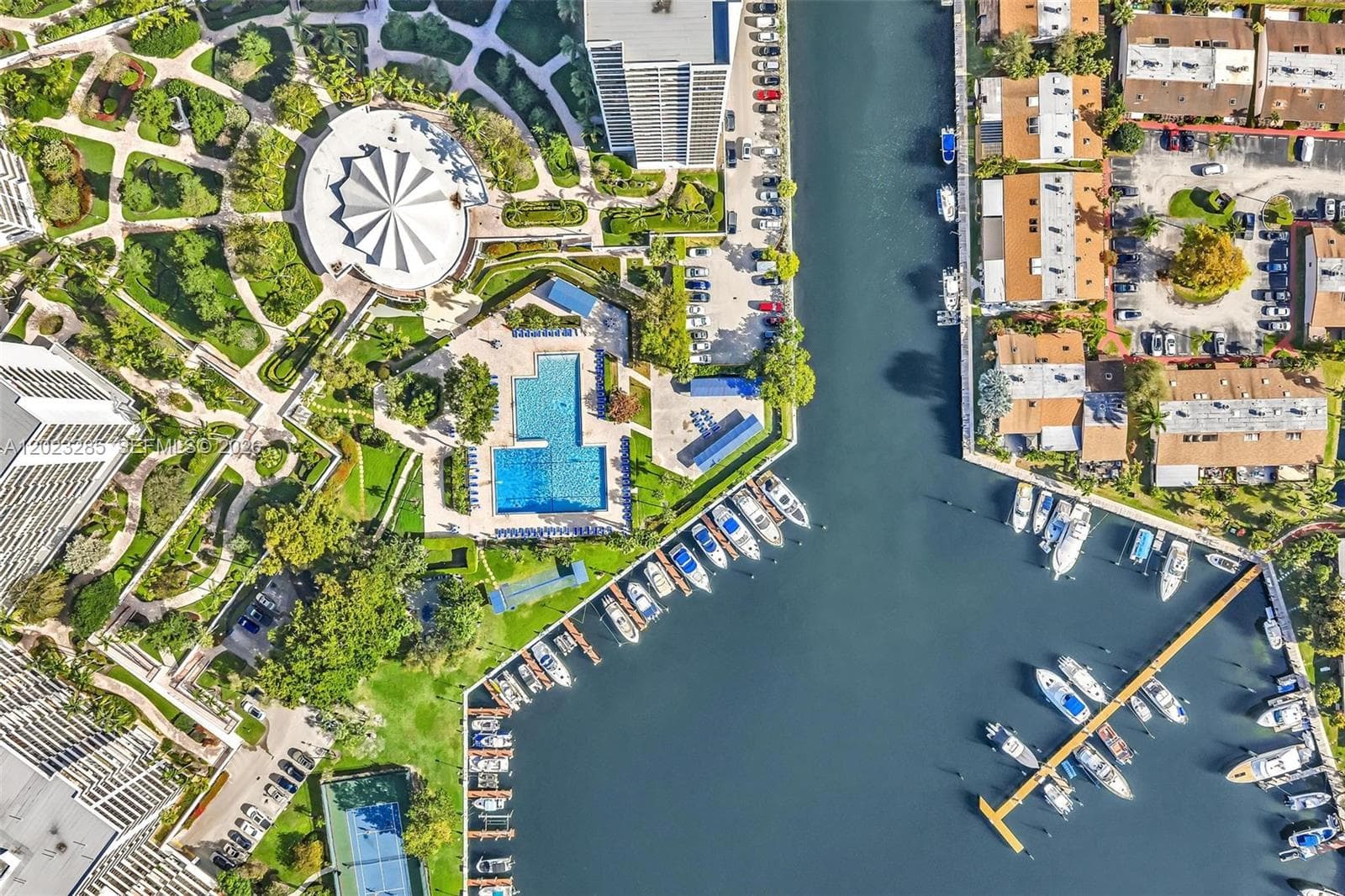 2500 Parkview Dr # 1514, Hallandale Beach, FL 33009 — zdjęcie 2
