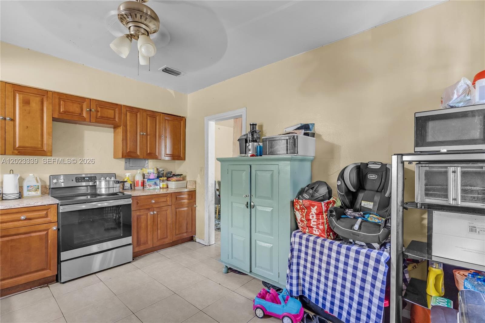 94 NW 69th St, Miami, FL 33150 — zdjęcie 3