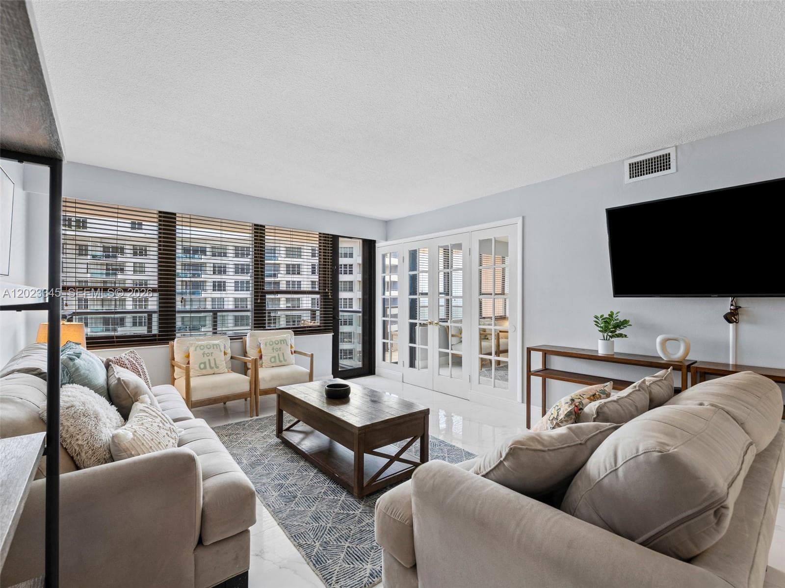 5225 Collins Ave # 1509, Miami Beach, FL 33140 — zdjęcie 2
