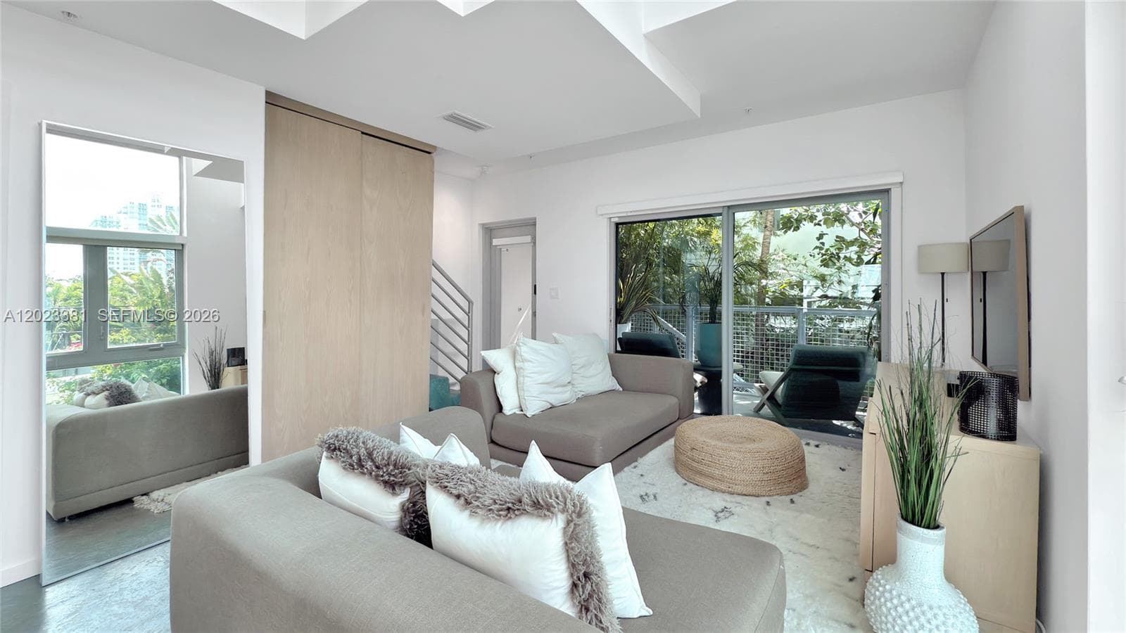 734 Michigan Ave # 7, Miami Beach, FL 33139 — zdjęcie 2