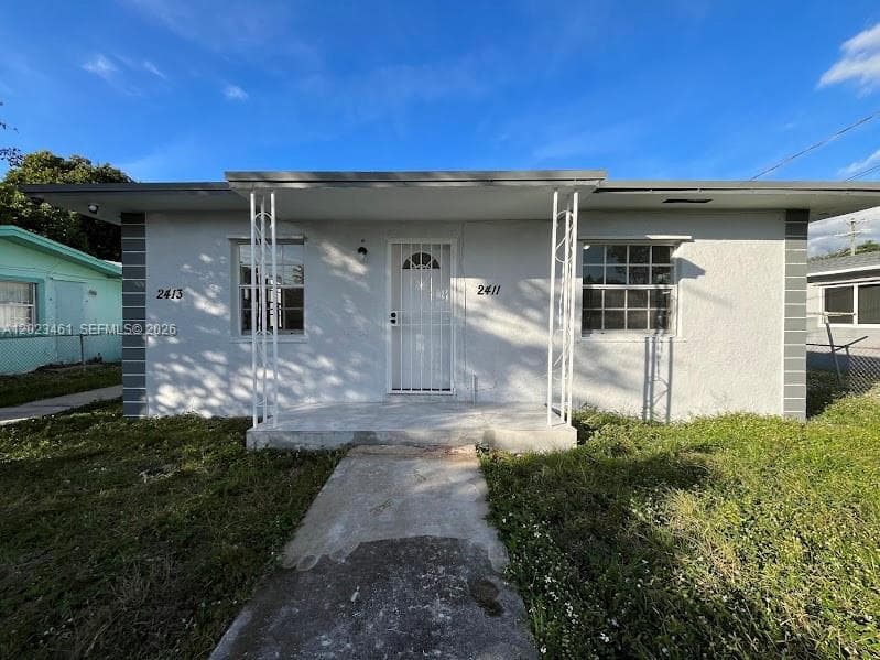 2411 NW 65th St, Miami, FL 33147 — zdjęcie 2