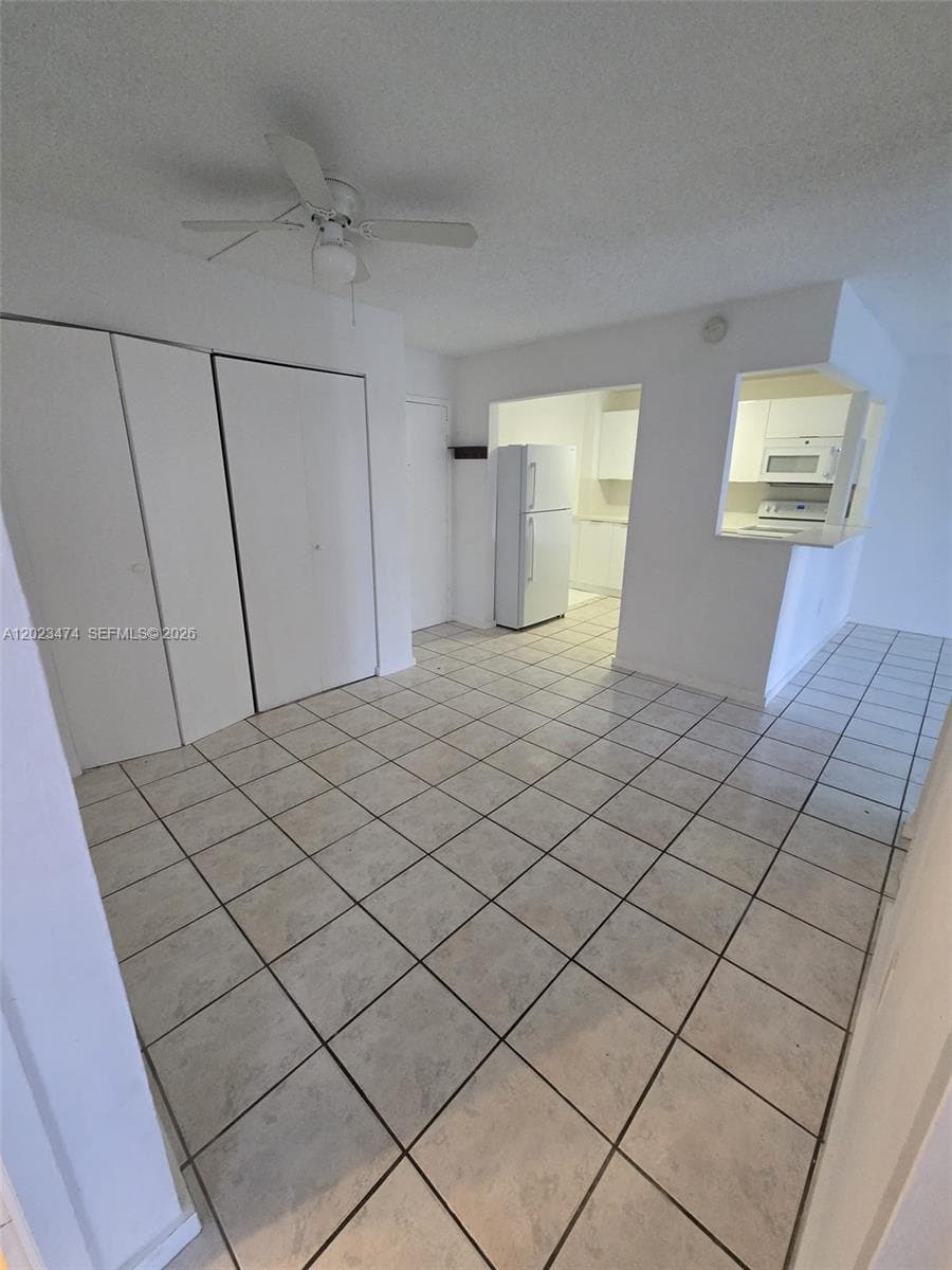 16950 W Dixie Hwy # B320, North Miami Beach, FL 33160 — zdjęcie 2