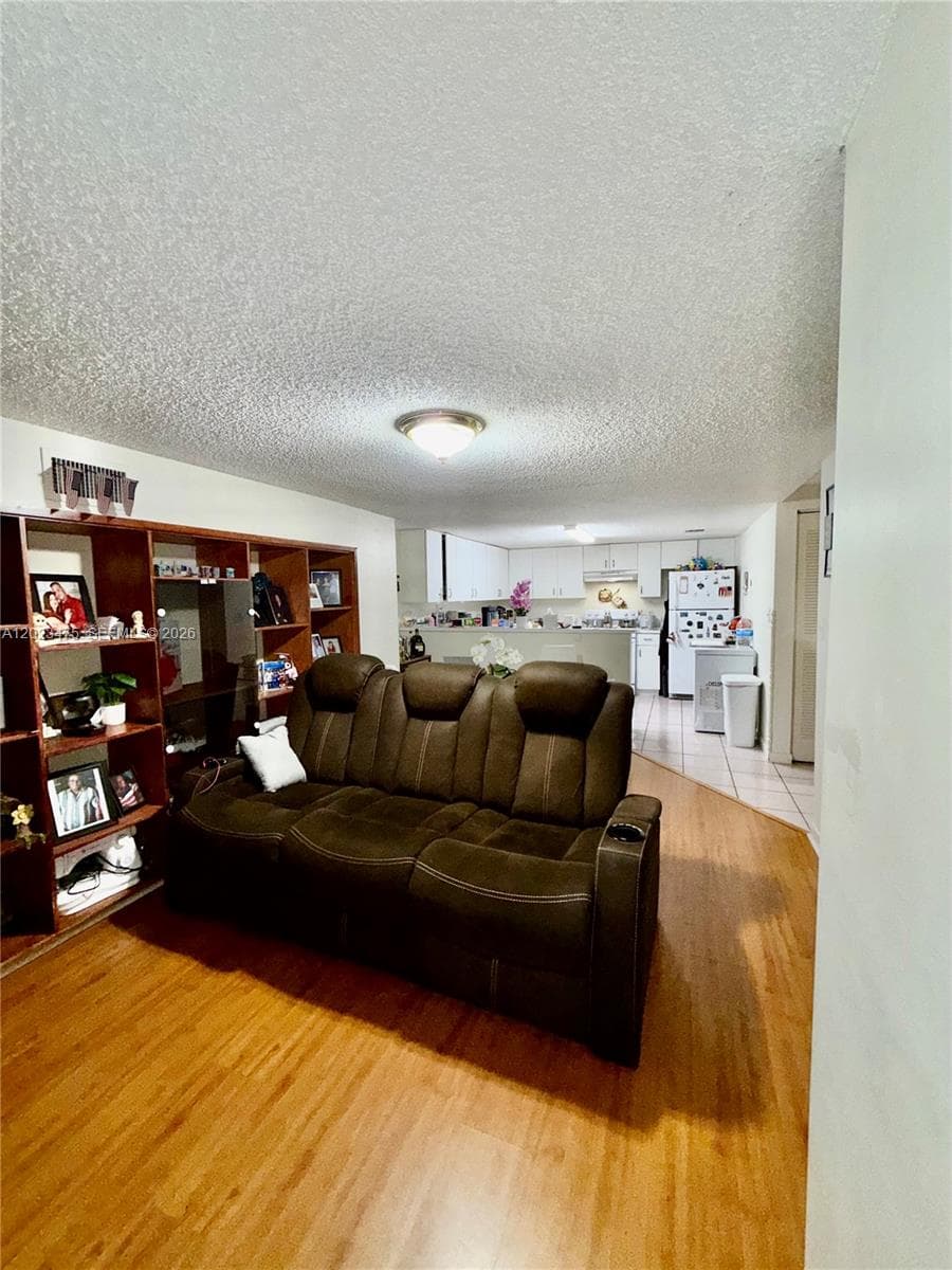 4725 SW 62nd Ave # 104, Davie, FL 33314 — zdjęcie 5