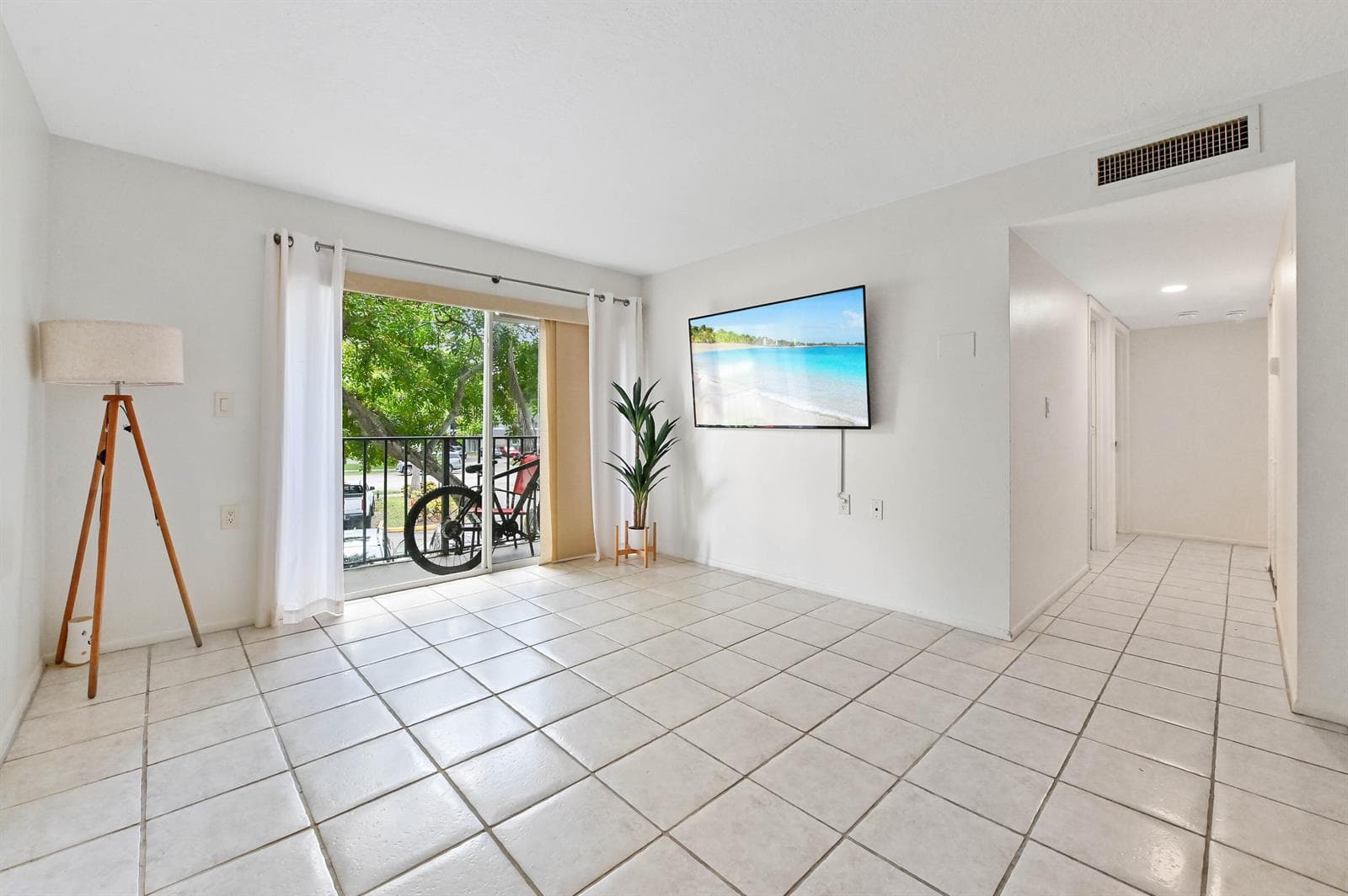 1089 N Benoist Farms Road # 205, West Palm Beach, FL 33411 — zdjęcie 2