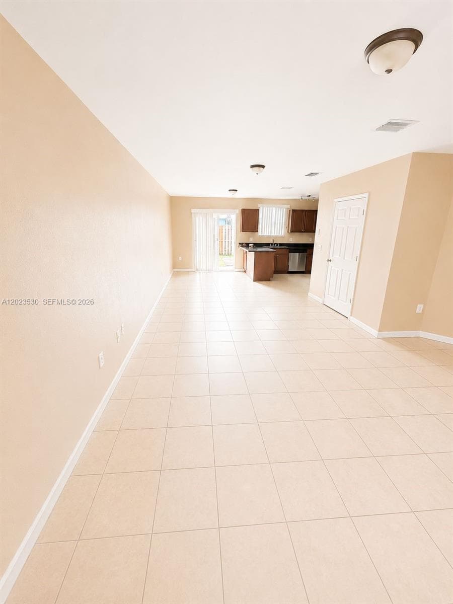 1827 NW 142nd Ln, Opa-Locka, FL 33054 — zdjęcie 5