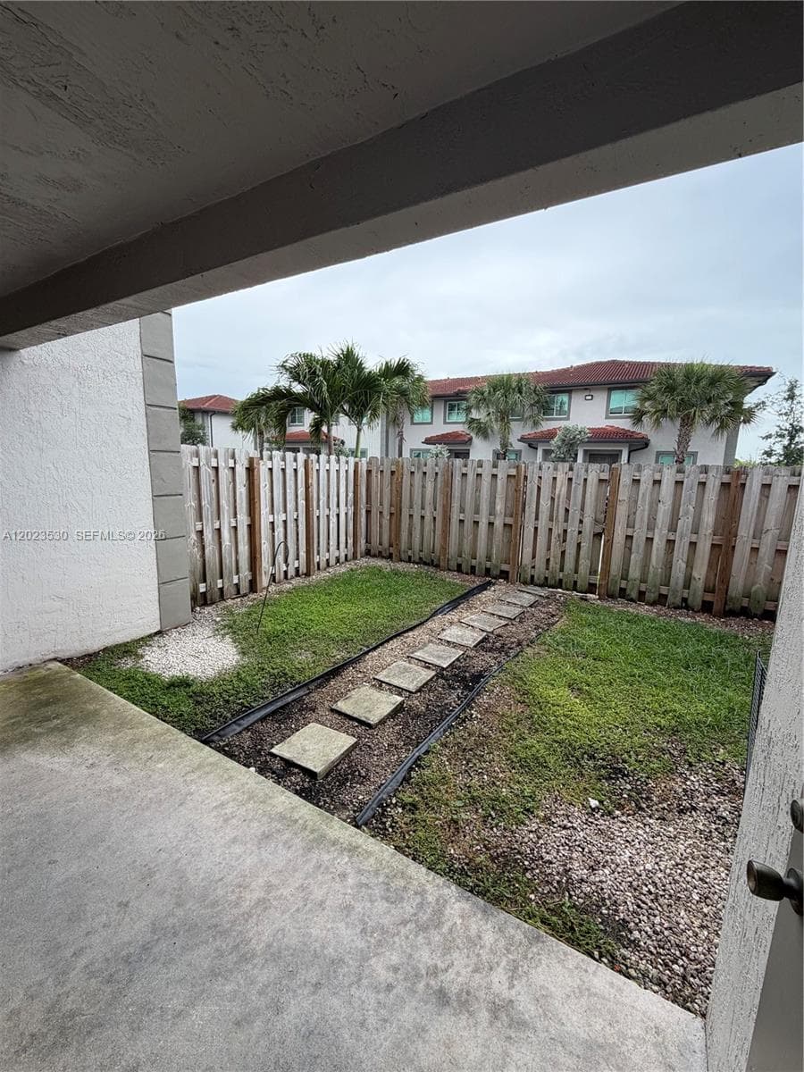 1827 NW 142nd Ln, Opa-Locka, FL 33054 — zdjęcie 4