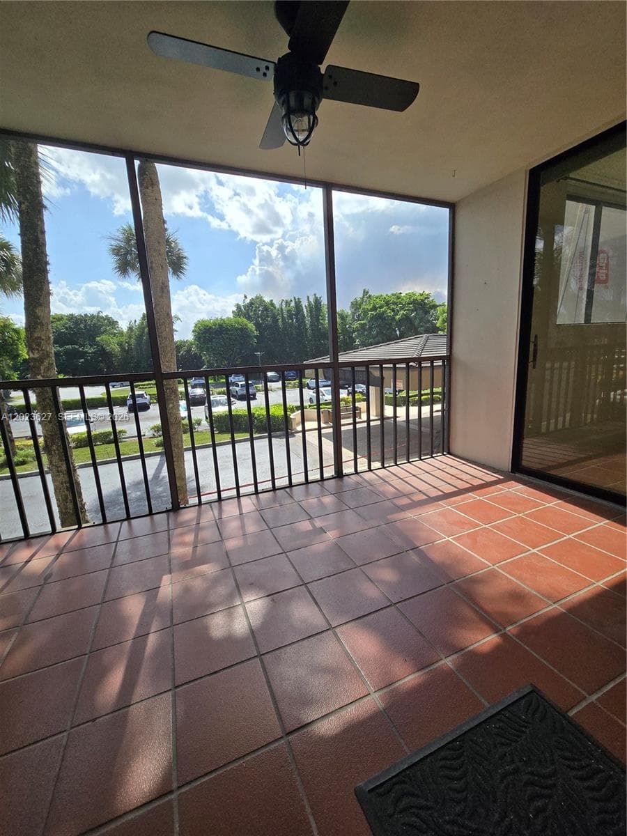 9735 NW 52nd St # 208, Doral, FL 33178 — zdjęcie 5