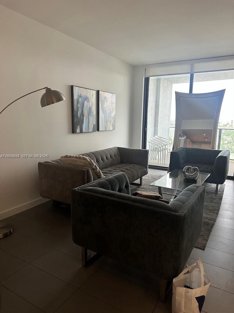 1600 NE 1st Ave # 1612, Miami, FL 33132 — zdjęcie 3