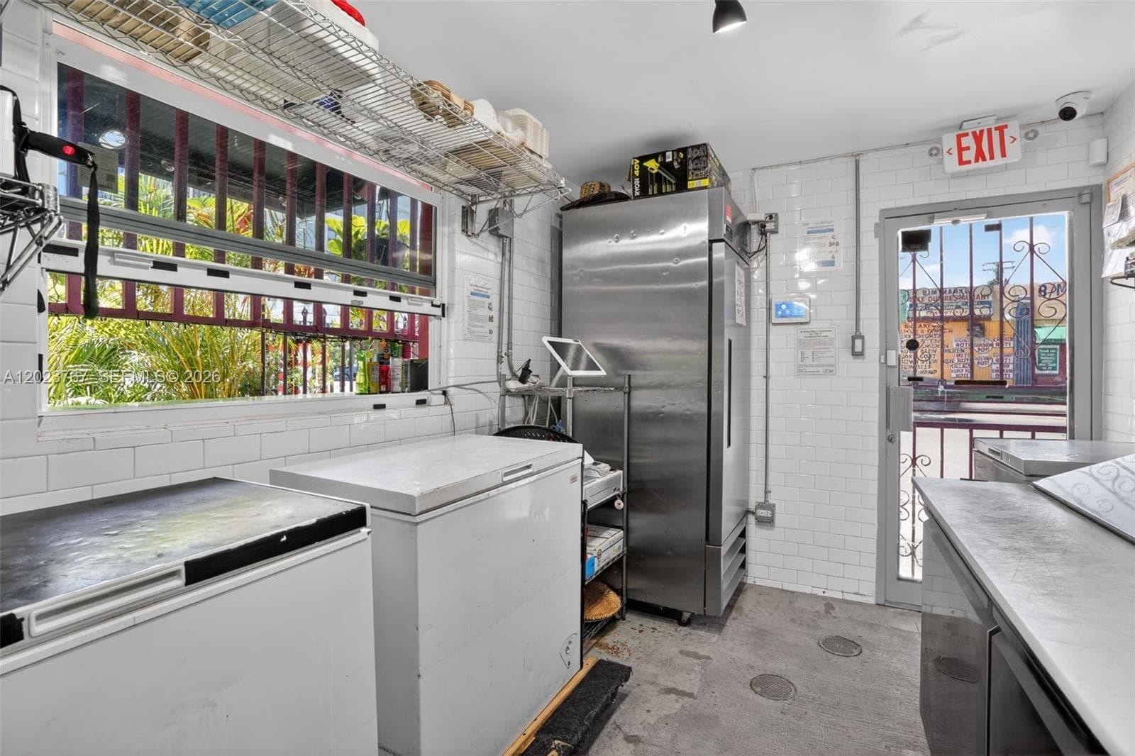 Turnkey Outdoor Beer Garden & Culinary Venue, Miami FL 33138 — zdjęcie 4