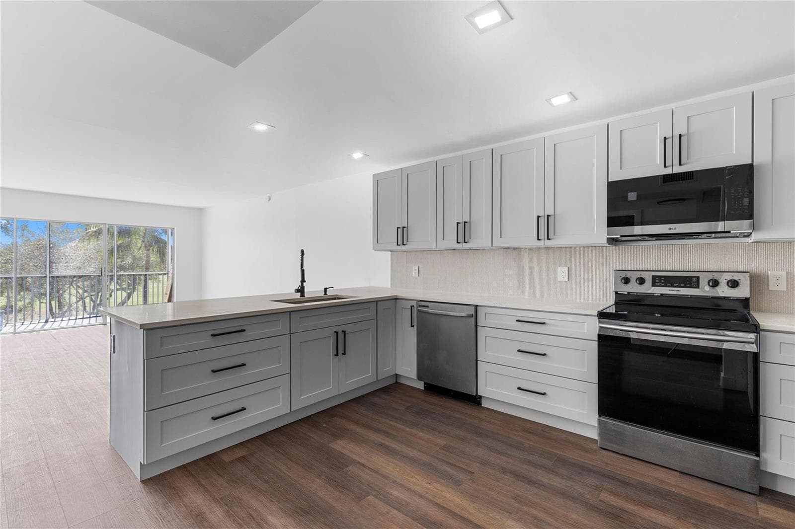 2800 N Palm Aire Drive # 310, Pompano Beach, FL 33069 — zdjęcie 4