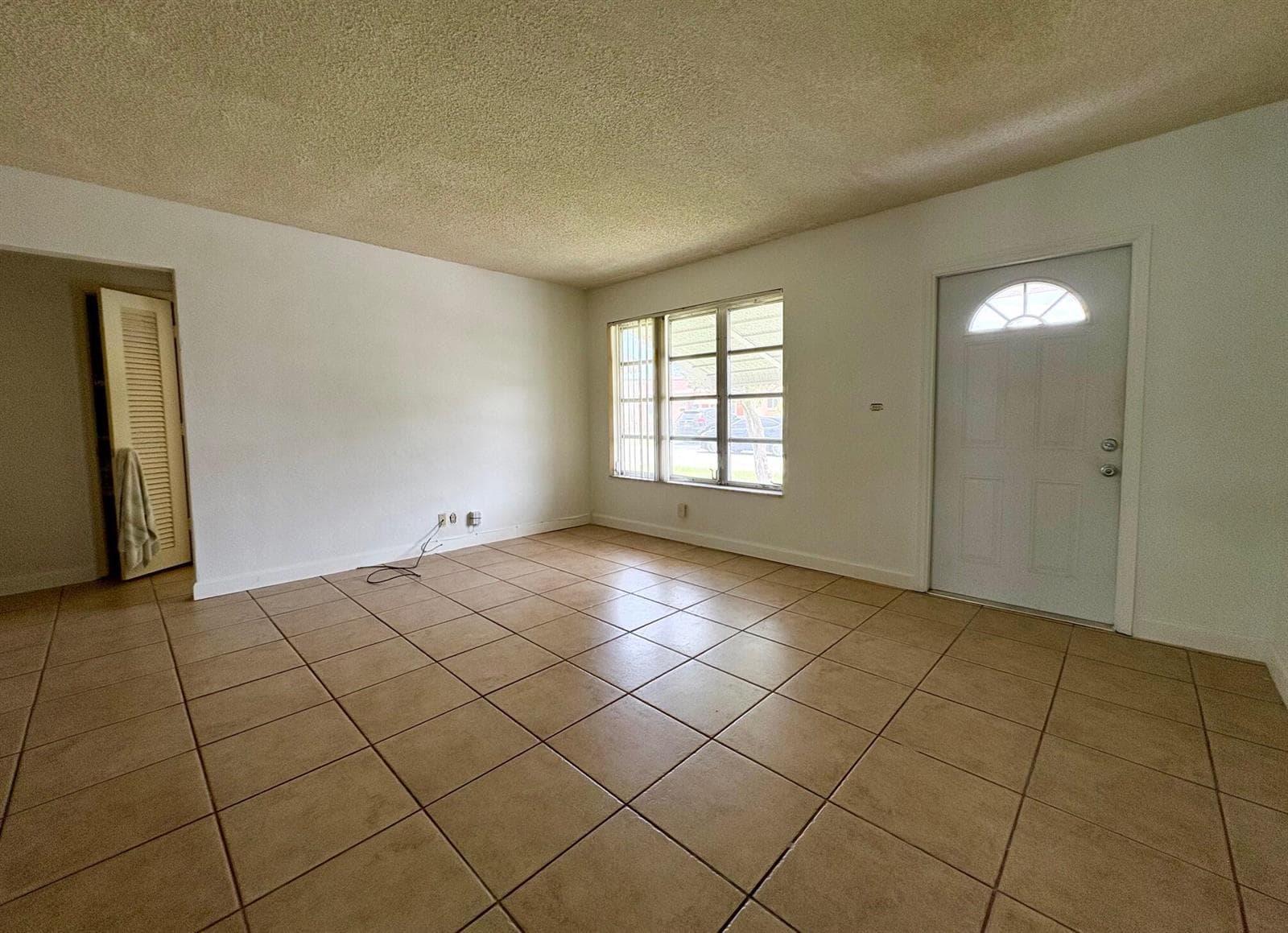 4603 NW 49th Street, Tamarac, FL 33319 — zdjęcie 4