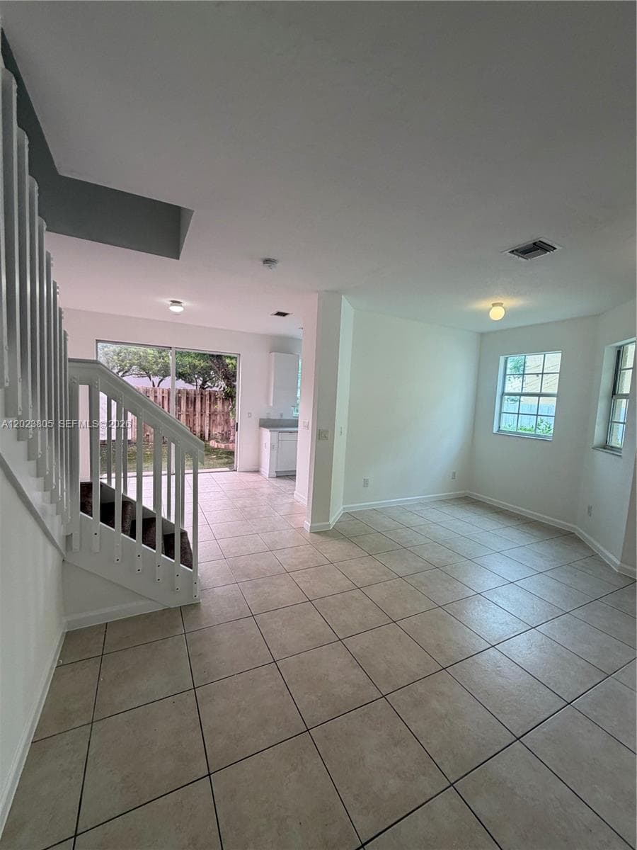 607 NE 21st Ter, Homestead, FL 33033 — zdjęcie 3