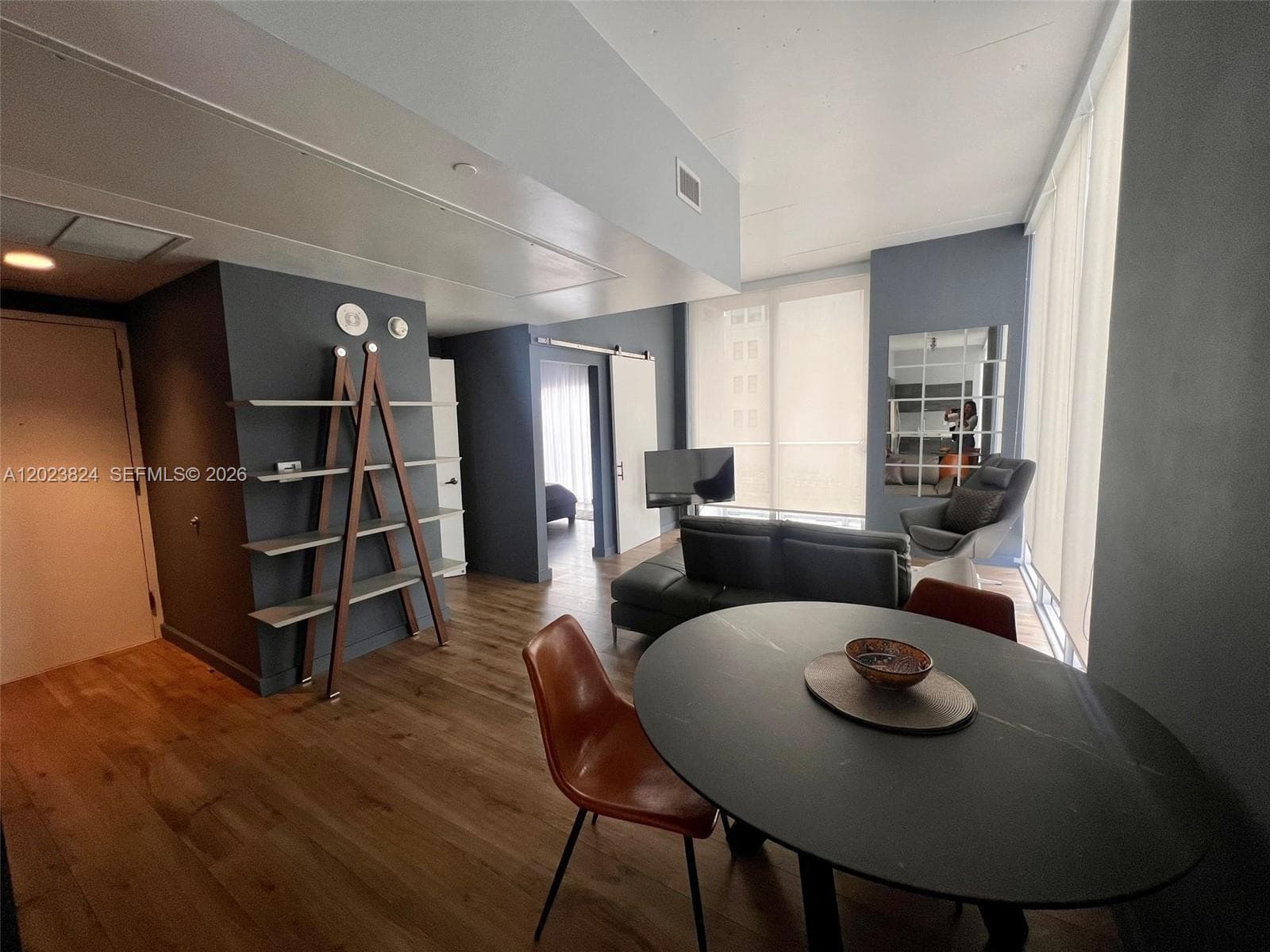 151 SE 1st St # 810, Miami, FL 33131 — zdjęcie 3
