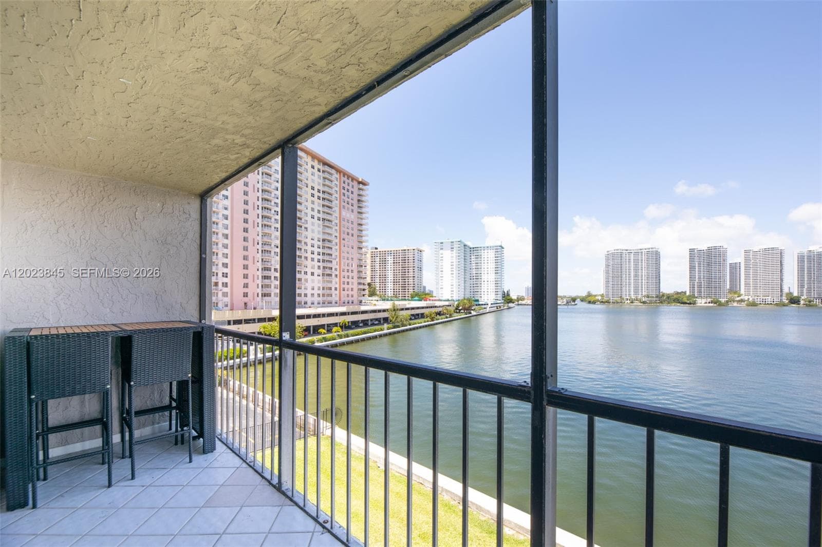 17500 N Bay Rd # S405, Sunny Isles Beach, FL 33160 — zdjęcie 3
