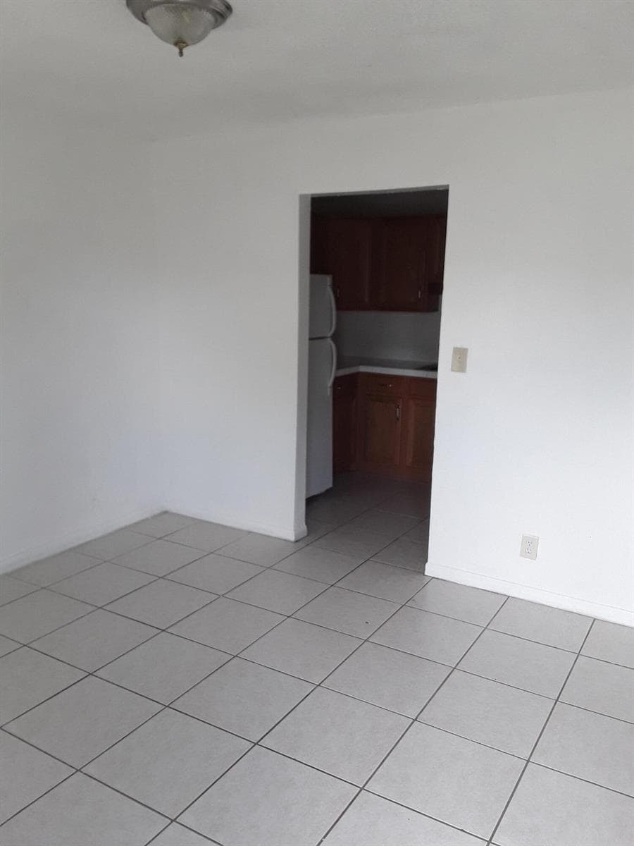7664 Kimberly Boulevard # 1-3, North Lauderdale, FL 33068 — zdjęcie 3