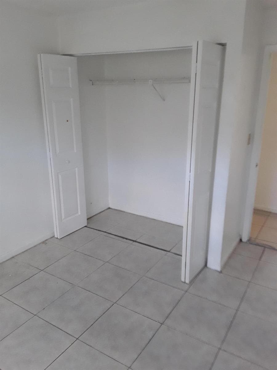 7664 Kimberly Boulevard # 1-3, North Lauderdale, FL 33068 — zdjęcie 4